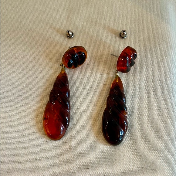 Tortoise Shell Earrings, Pierced - Picture 13 of 16